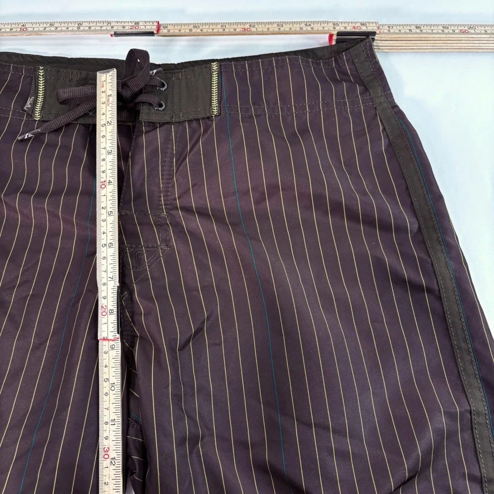 Quiksilver Board Shorts Brown Pinstripe Cargo Pocket Mens Swim Trunks 31